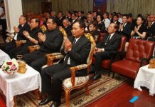 รมต.ศธ. นักการเมือง ปชช ฟังสวดศพ อดีตนายกบรรหาร คืนที่4