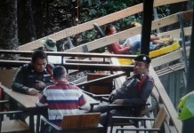 รถรางโคสเตอร์ ขึ้น “ดอยม่อนแจ่ม เชียงใหม่” ชนกัน 3 คันซ้อน