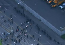 ต่อต้านระบบทุนนิยมรุนแรง วันแรงงานสากล ในสหรัฐฯ