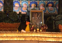 กษัตริย์จิกมี” เสด็จฯเยือนไทย 15 ต.ค.สักการะพระบรมศพ – ปชช.นับพันทั่วภูฏานร่วมจุดเทียนรำลึก