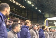 ทีมดัง”อังกฤษ” ก่อนแข่ง เปิดเพลง “สรรเสริญพระบารมี” ถวายความ เคารพ-อาลัย ต่อ”ในหลวงไทย” ดังกระหึ่มสนาบอลอังกฤษ (ชมคลิป)