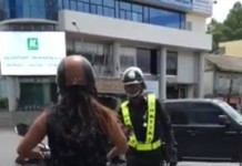 เจ้าเก่านักเบิ้ล! “สาวหาดใหญ่” เจอ”ตำรวจ”ถึงกับบิดไม่ออก