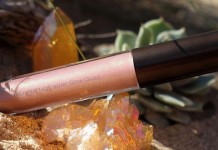 แฟนๆ Becca เตรียมกรี๊ด! ลิปกลอสสุดวิ๊งกำลังจะมาให้สาวๆได้ครอบครอง